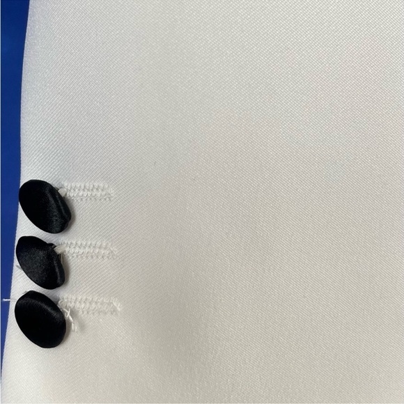 Egara White and Black Tuxedo Jacket with Shawl Collar - Picture 5 of 9